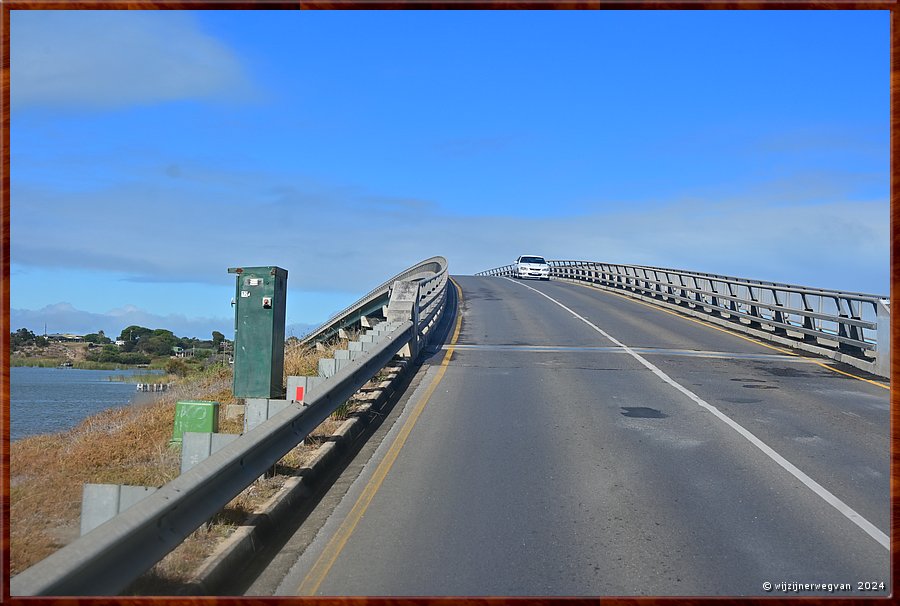 

Goolwa
Hindmarch Island Bridge  -  23/41