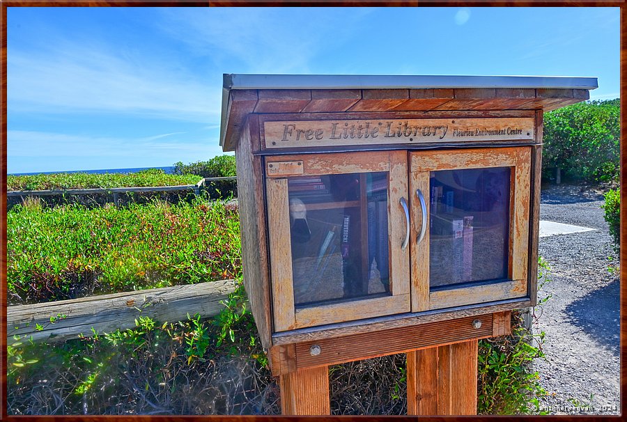 

Normanville
Lady Bay
Free Little Library
Geen tijd voor een leesboek ...  -  3/21