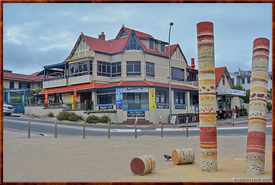 

Port Noarlunga
Saltfleet
'Core Values Totem Poles', Terry Beaston 
Totempalen  -  13/50