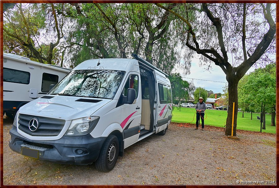 

Adelaide
Adelaide Caravan Park
Even de stroom aansluiten  -  21/50