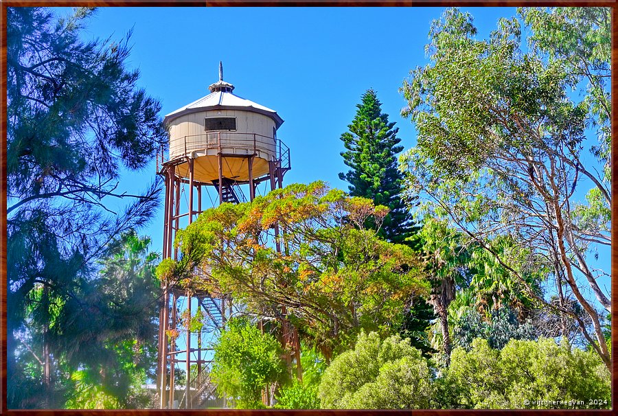 

Port Augusta
Mitchell Terrace
Water Tower Lookout (1882)  -  6/38