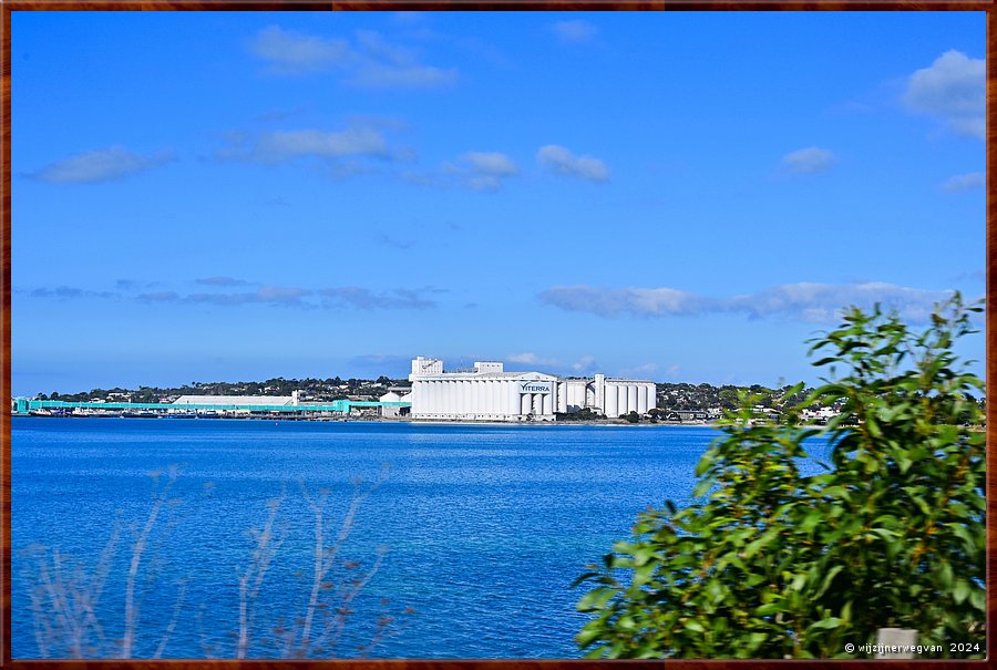 

Port Lincoln
Boston Bay
Viterra, graanopslag  -  18/42