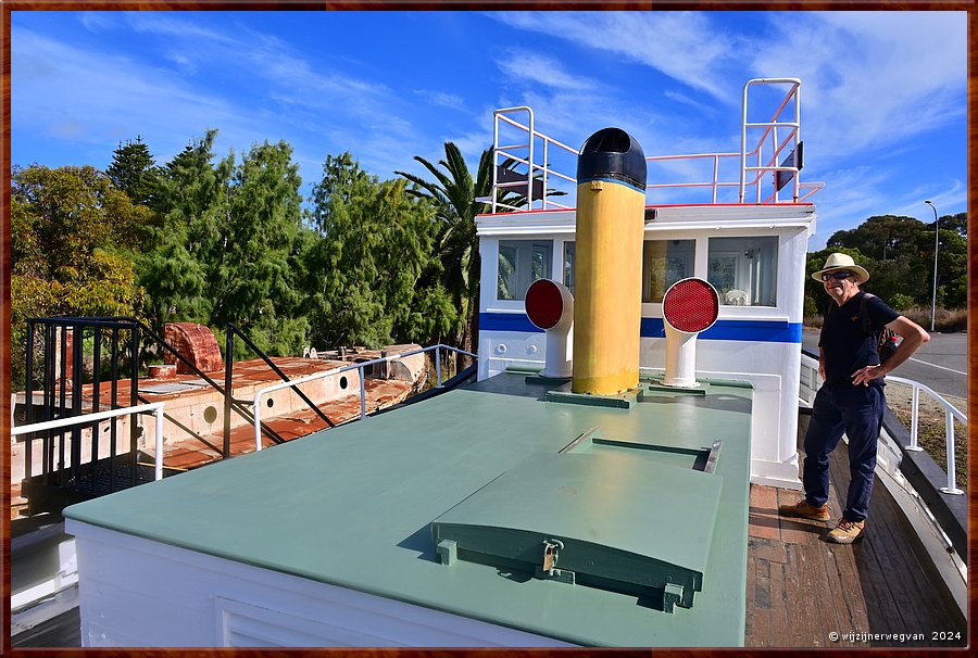 

Port Lincoln
Axel Stenross Maritime Museum
'City of Adelaide' (1896)
Bootsman  -  11/37