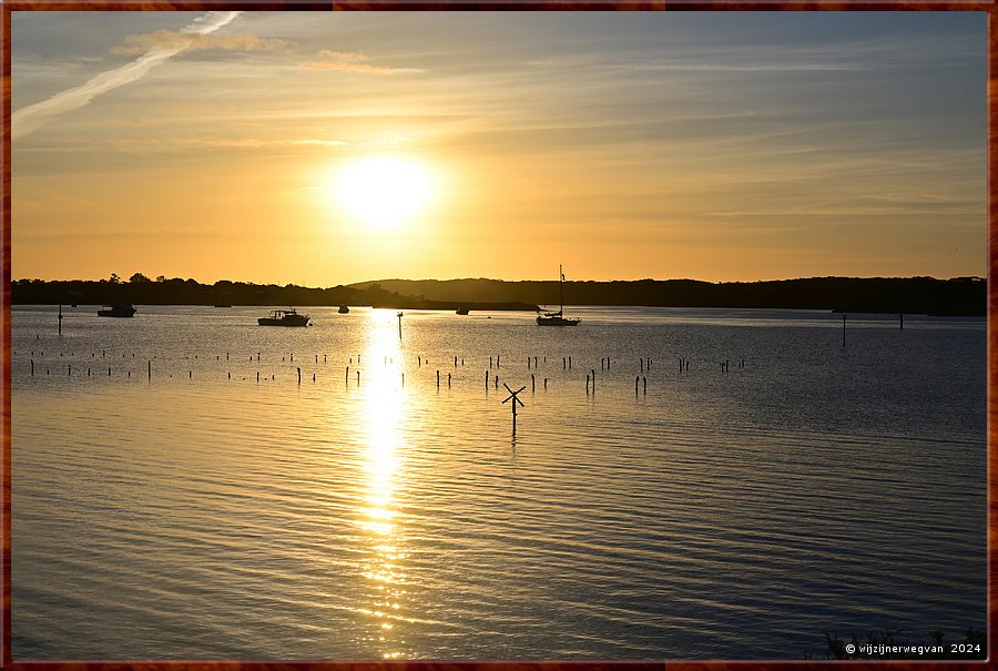 

Coffin Bay
Coffin Bay  -  33/34