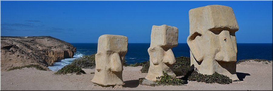 18-5-2024 - Elliston - Cliff Top Drive - 'Headland', Thomas Tesseelaar (2002)