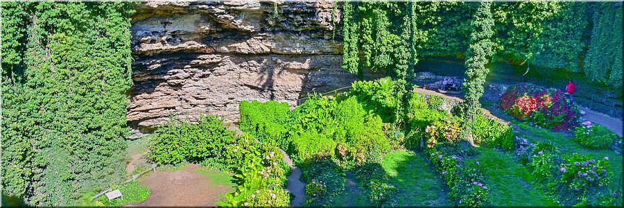 22-4-2024 Mount Gambier - Umpherston Sinkhole, The Sunken Garden