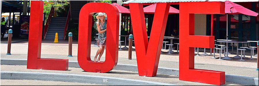 9 feb 2026
Denarau Island (Fiji)
Port Denarau Shopping Centre
Love is in the air...