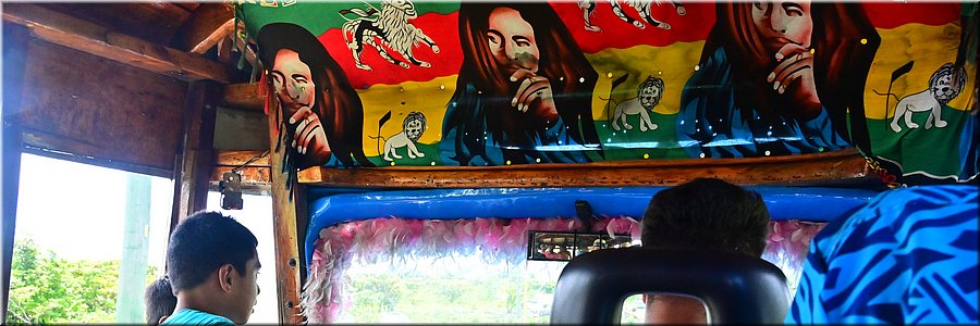 21 feb 2026
Van Manase (Savai'i) naar naar Salelologa (Savai'i)
In de bus ontmoeten we Bob Marley