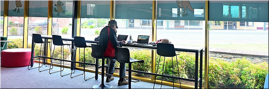 16-1-2026
Ararat
Bibliotheek
De airco blaast op volle toeren, hierbinnen!