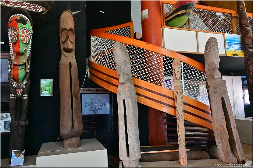 18 mrt 2026
Port Vila 
Nasional Miusium Blong Vanuatu
Trommels