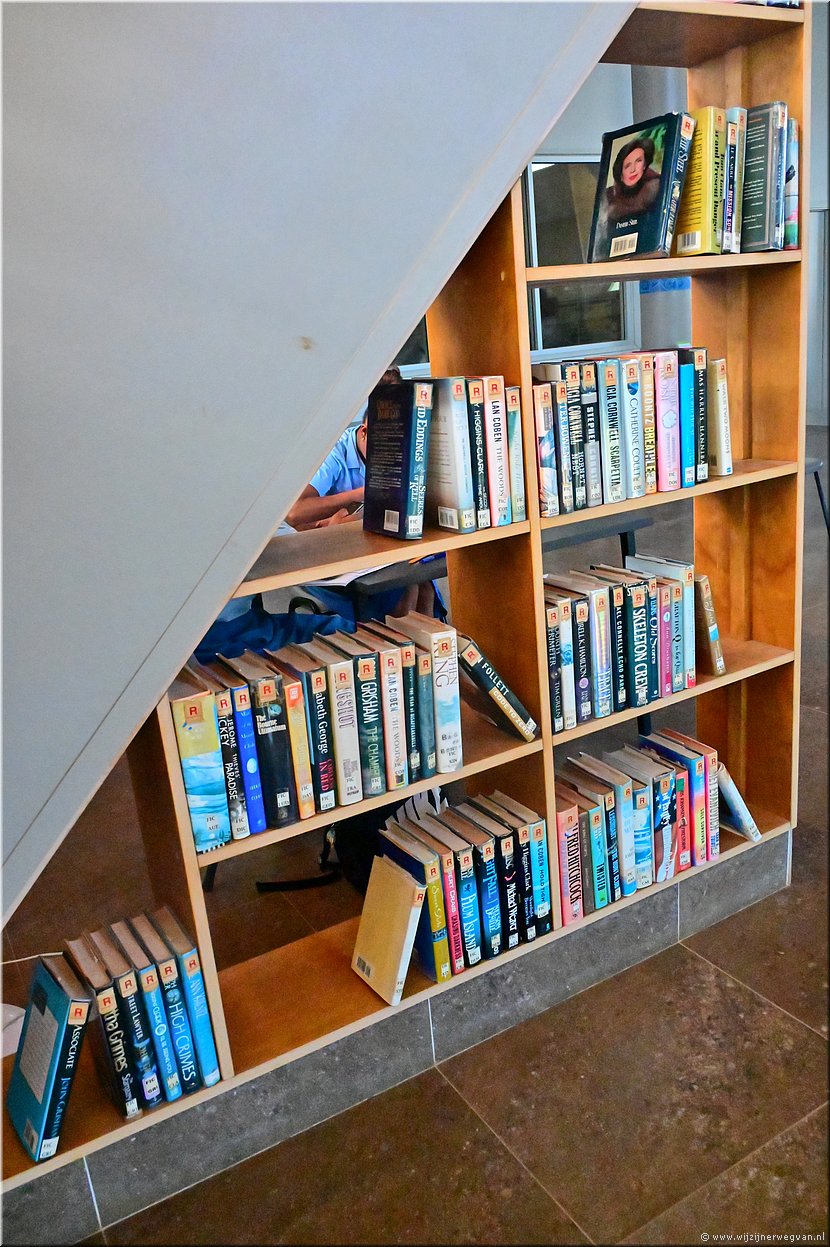 18 mrt 2026
Port Vila 
Nasonal Laebri mo Nasonal Akaev
74 boeken