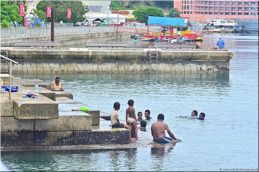 22 mrt 2026
Port Vila (Vanuatu)
Zwemmen met de familie