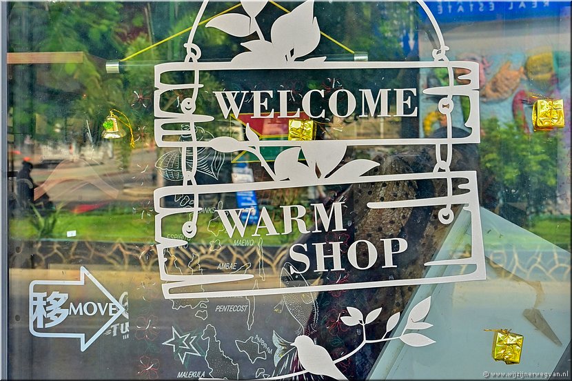 1 april 2026
Port Vila (Vanuatu)
Warme winkel? In Port Vila?