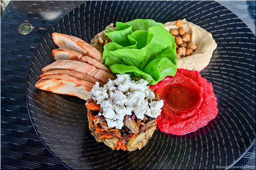 9 apr 2026
Port Vila (Vanuatu)
Iririki Island Resort
Azure Restaurant
Sundowner Share Plate