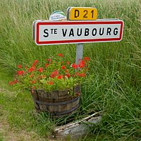 We volgen de oude Romeinse weg naar Sainte Vaubourg