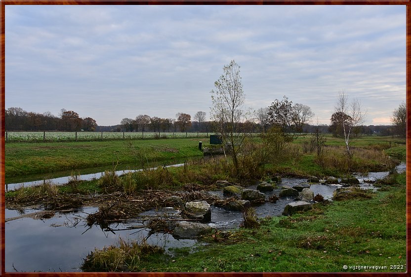 ,  

Langs de rand van Nederland 9
Weert
'Kempen Broek'
Tungelroyse Beek        17/34