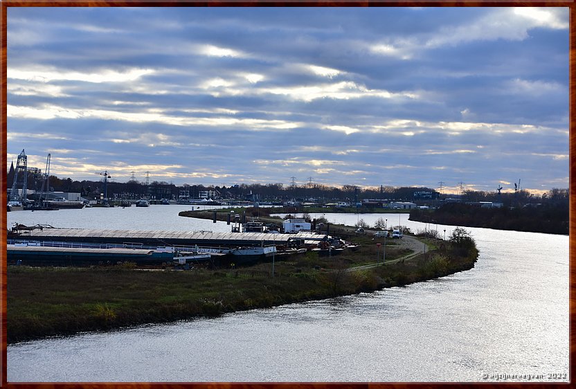 ,  

Rondje Nederland 11 
Wessem
Maasbrug
Maas, rivier        21/56