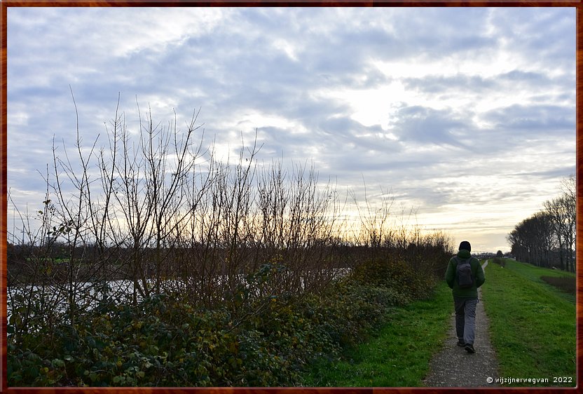 ,  

Rondje Nederland 13
Obbicht
Kanaalweg        10/29