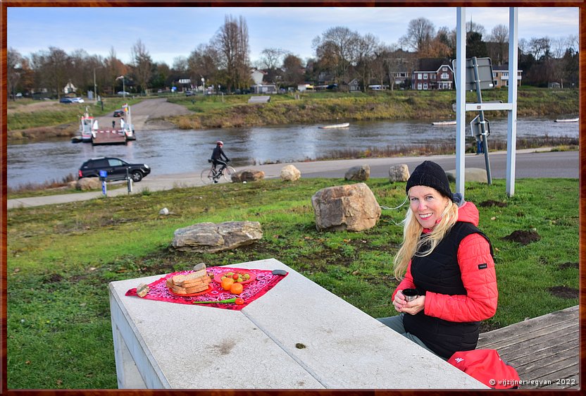 ,  

Rondje Nederland 13
Meeswijk (B)
Palmenhof
Maas, rivier        18/29