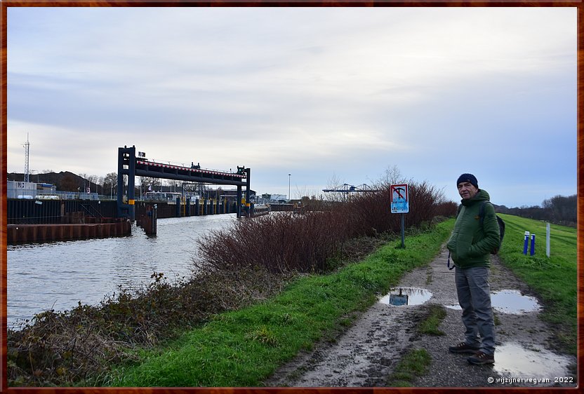 ,  

Rondje Nederland 13
Urmond
Julianakanaal        23/29