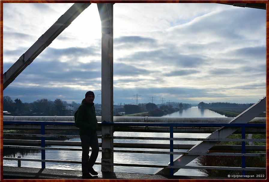 ,  

Rondje Nederland 14
Bunde
Rivierpark Maasvallei
Voulwammesweg
Bunde brug
Julianakanaal        11/48