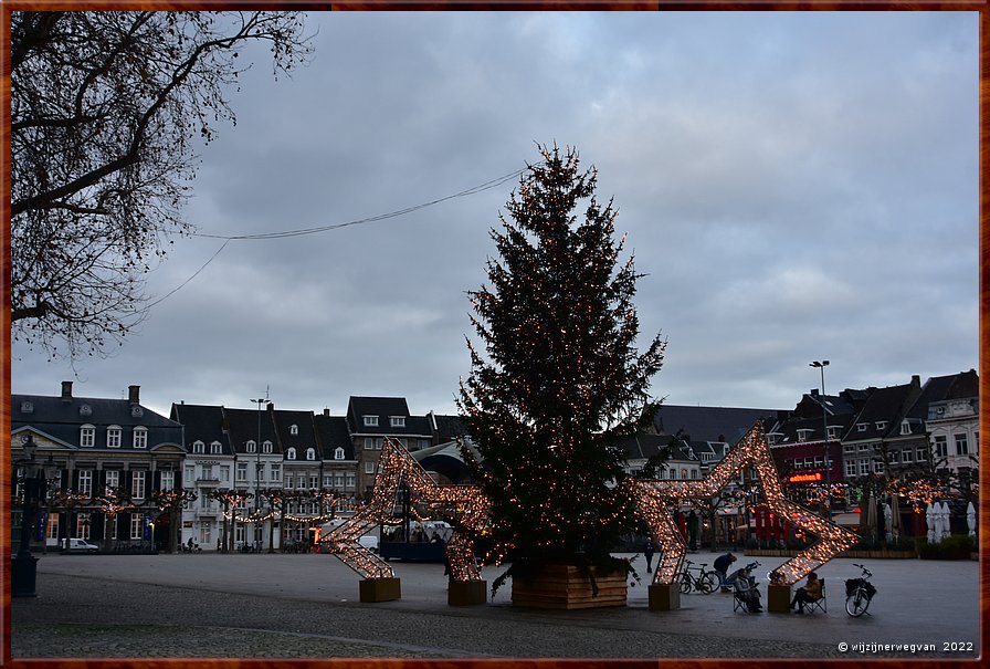 ,  

Rondje Nederland 14
Maastricht
Vrijthof        32/48